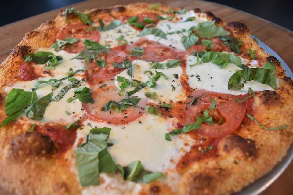 La Mia Pizzeria - Order Online - Delivery Old Lyme, CT